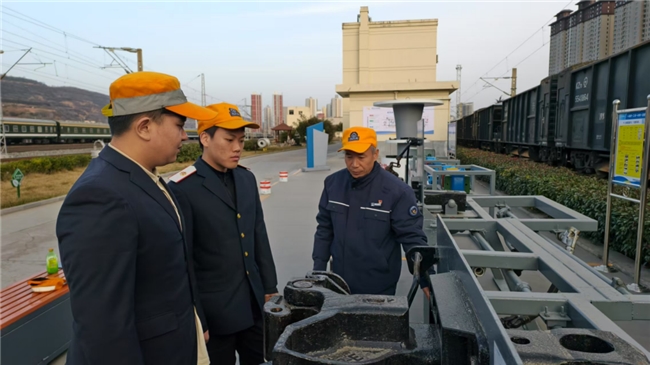 西安铁路职业技术学院团队创新成果:站修AEI网络状态监控系统正式启用